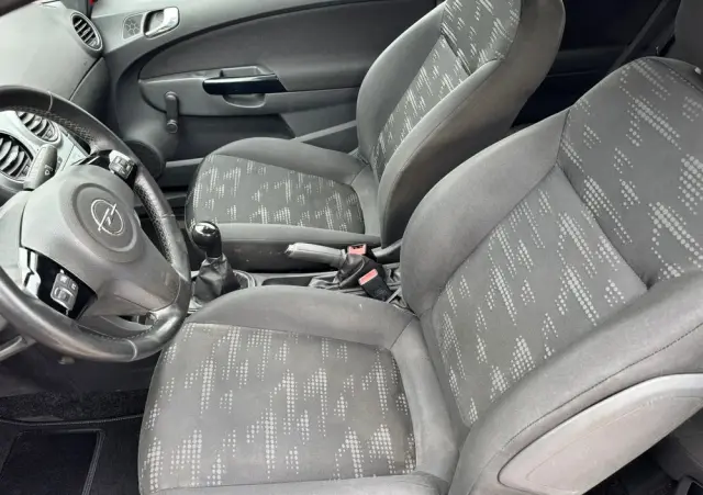 OPEL Corsa 1.2 Edition