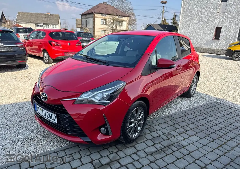 TOYOTA Yaris 