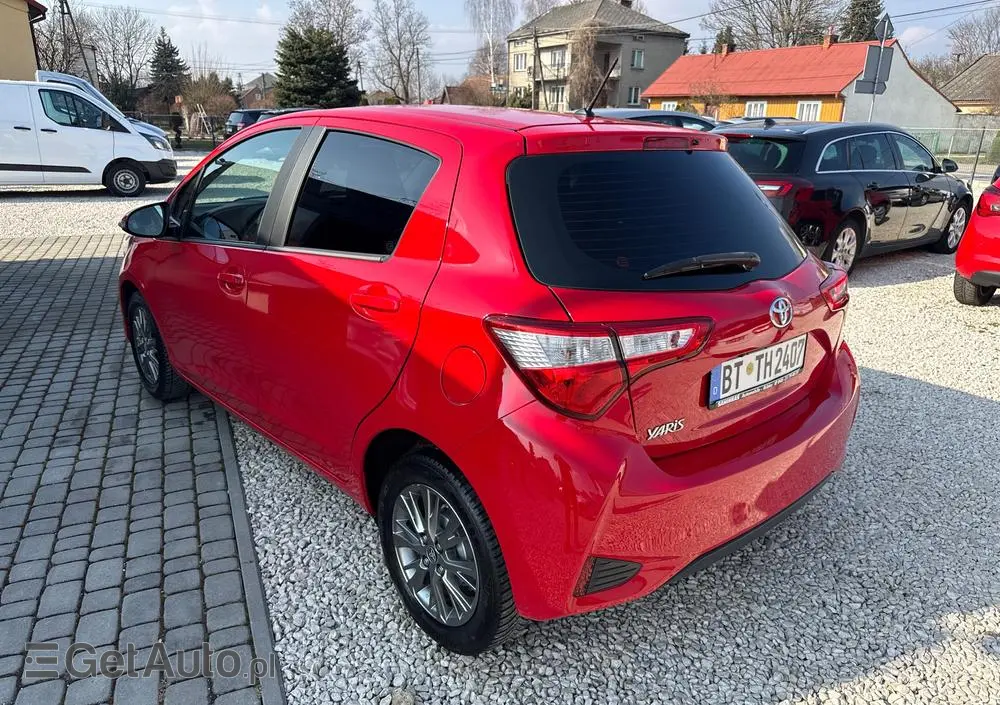 TOYOTA Yaris 