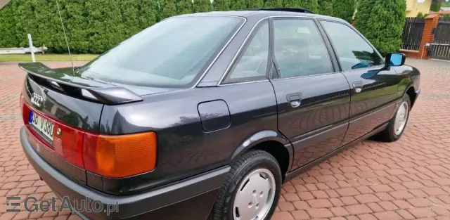 AUDI 80 