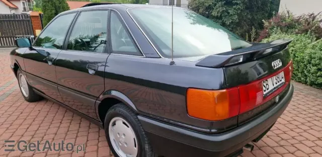 AUDI 80 
