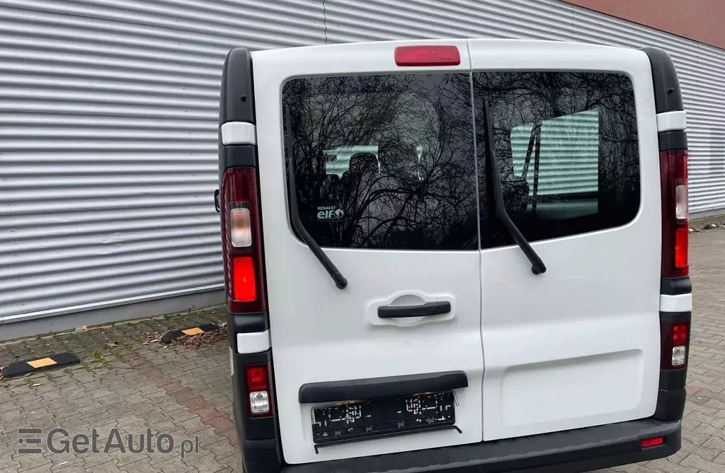 RENAULT Trafic 