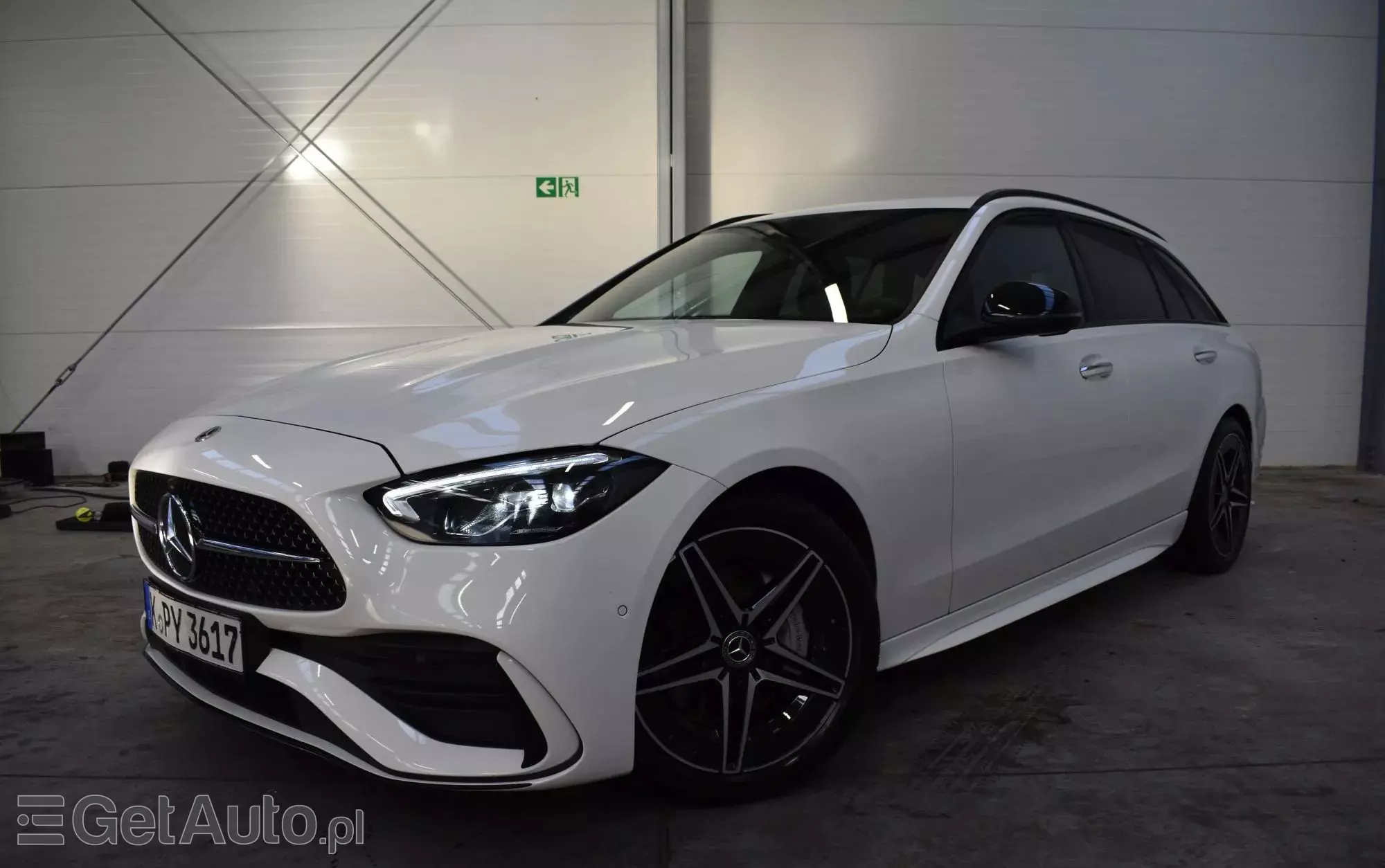 MERCEDES-BENZ Klasa C 200 d T 9G-TRONIC AMG Line