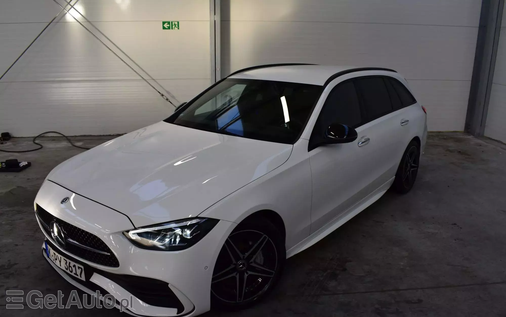 MERCEDES-BENZ Klasa C 200 d T 9G-TRONIC AMG Line