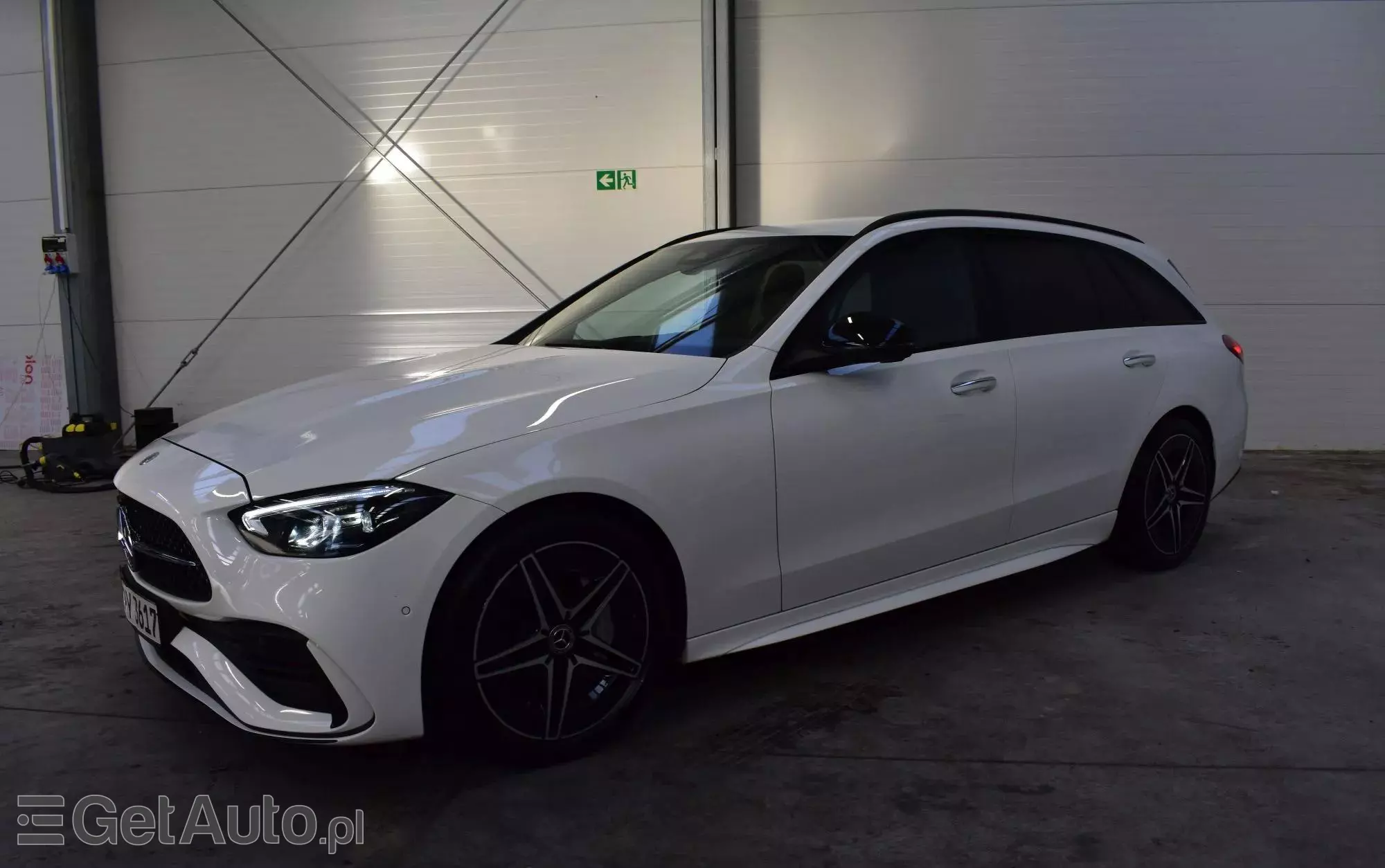 MERCEDES-BENZ Klasa C 200 d T 9G-TRONIC AMG Line