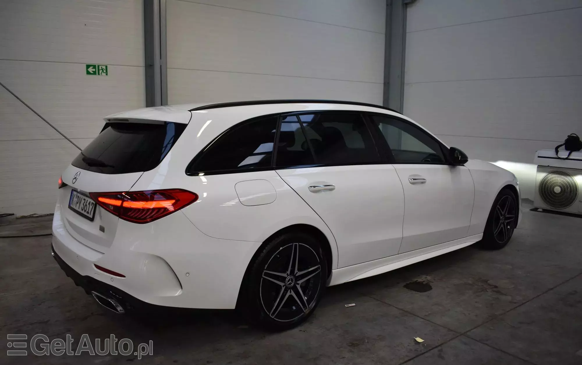 MERCEDES-BENZ Klasa C 200 d T 9G-TRONIC AMG Line