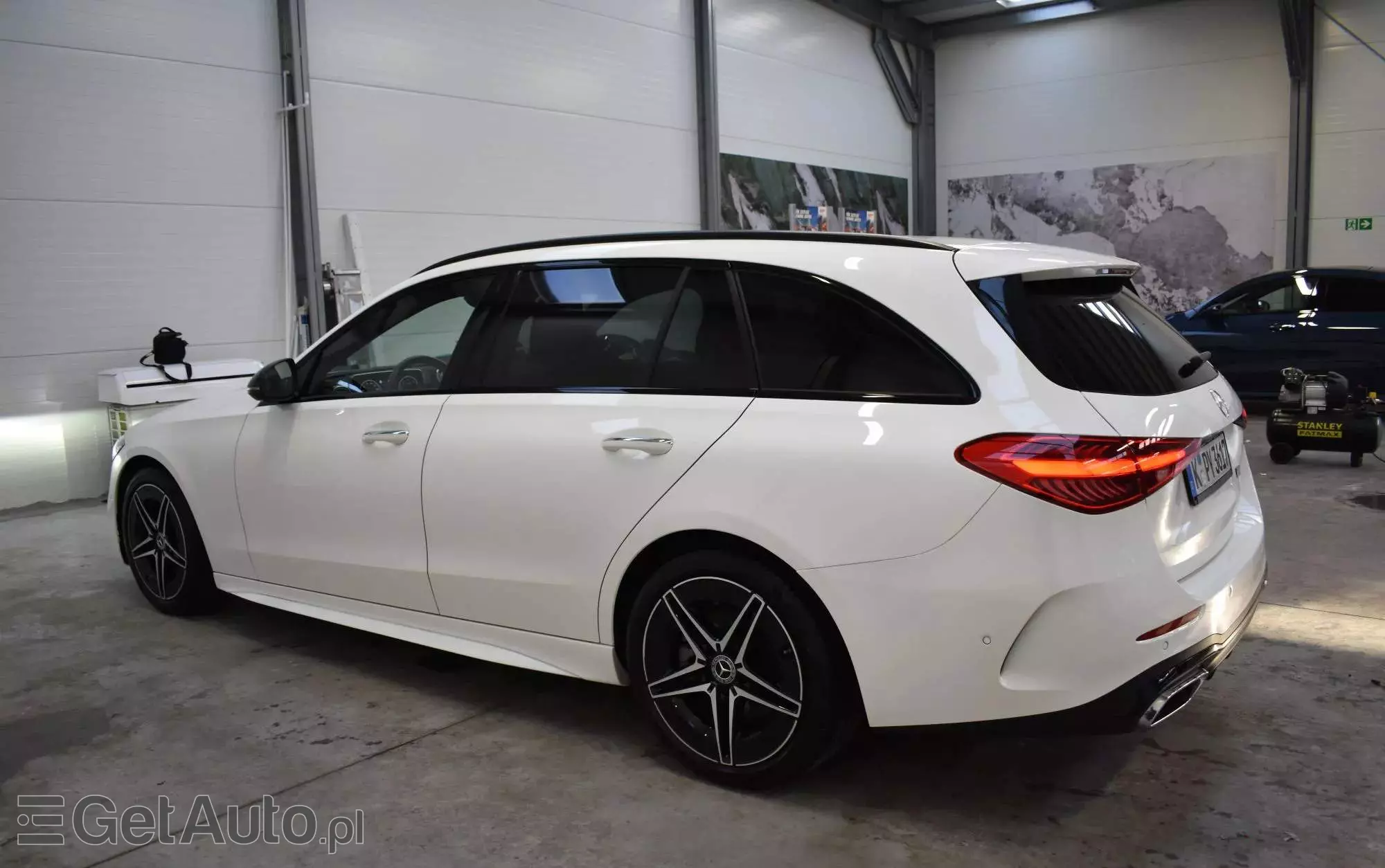 MERCEDES-BENZ Klasa C 200 d T 9G-TRONIC AMG Line