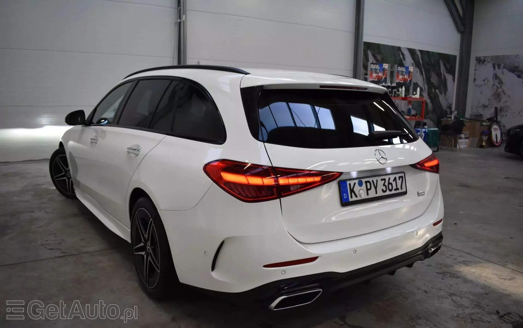 MERCEDES-BENZ Klasa C 200 d T 9G-TRONIC AMG Line