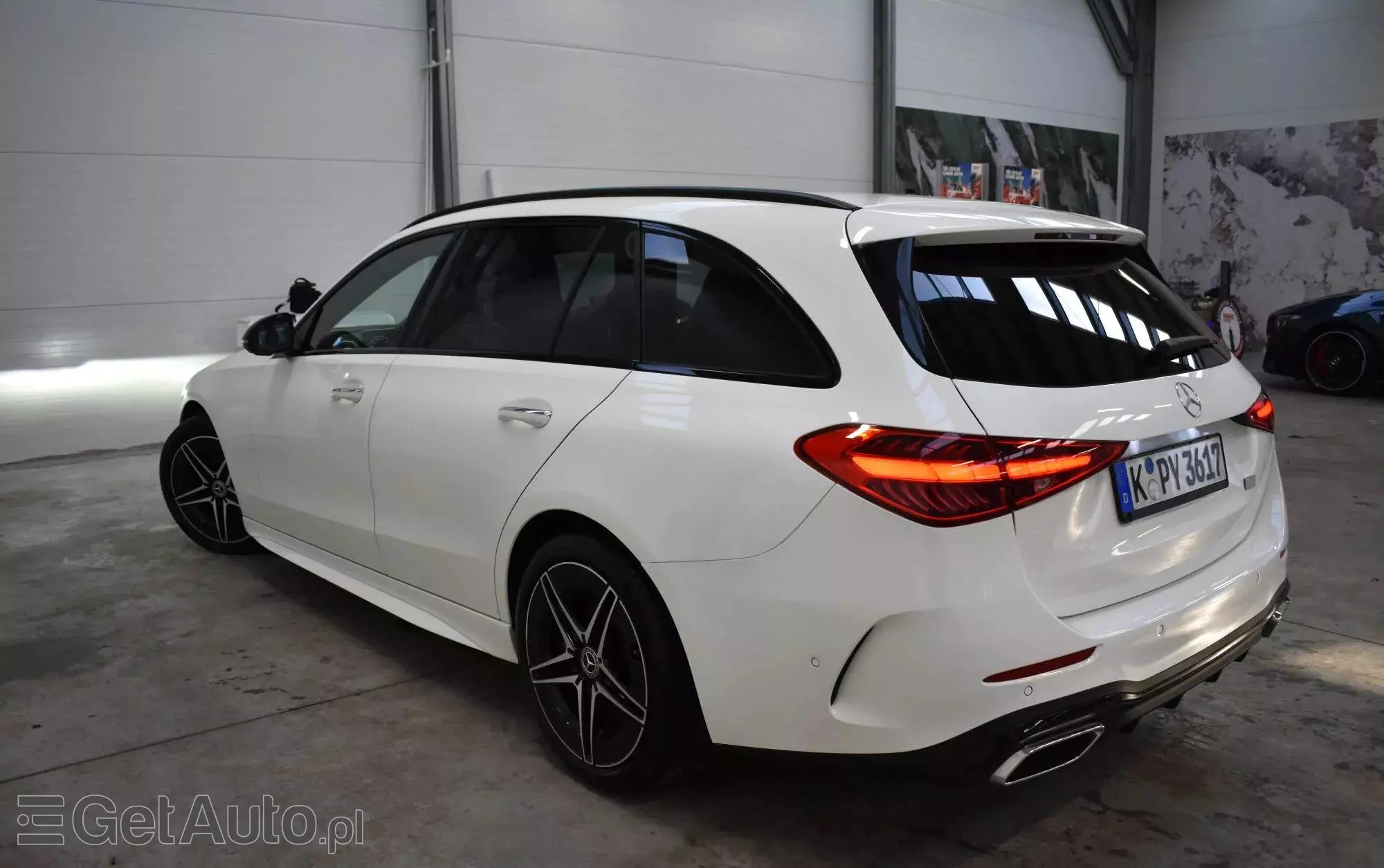 MERCEDES-BENZ Klasa C 200 d T 9G-TRONIC AMG Line