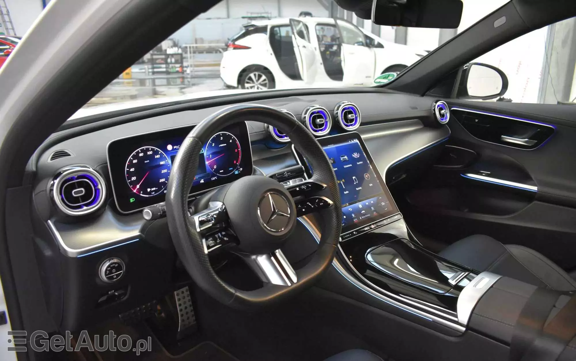 MERCEDES-BENZ Klasa C 200 d T 9G-TRONIC AMG Line