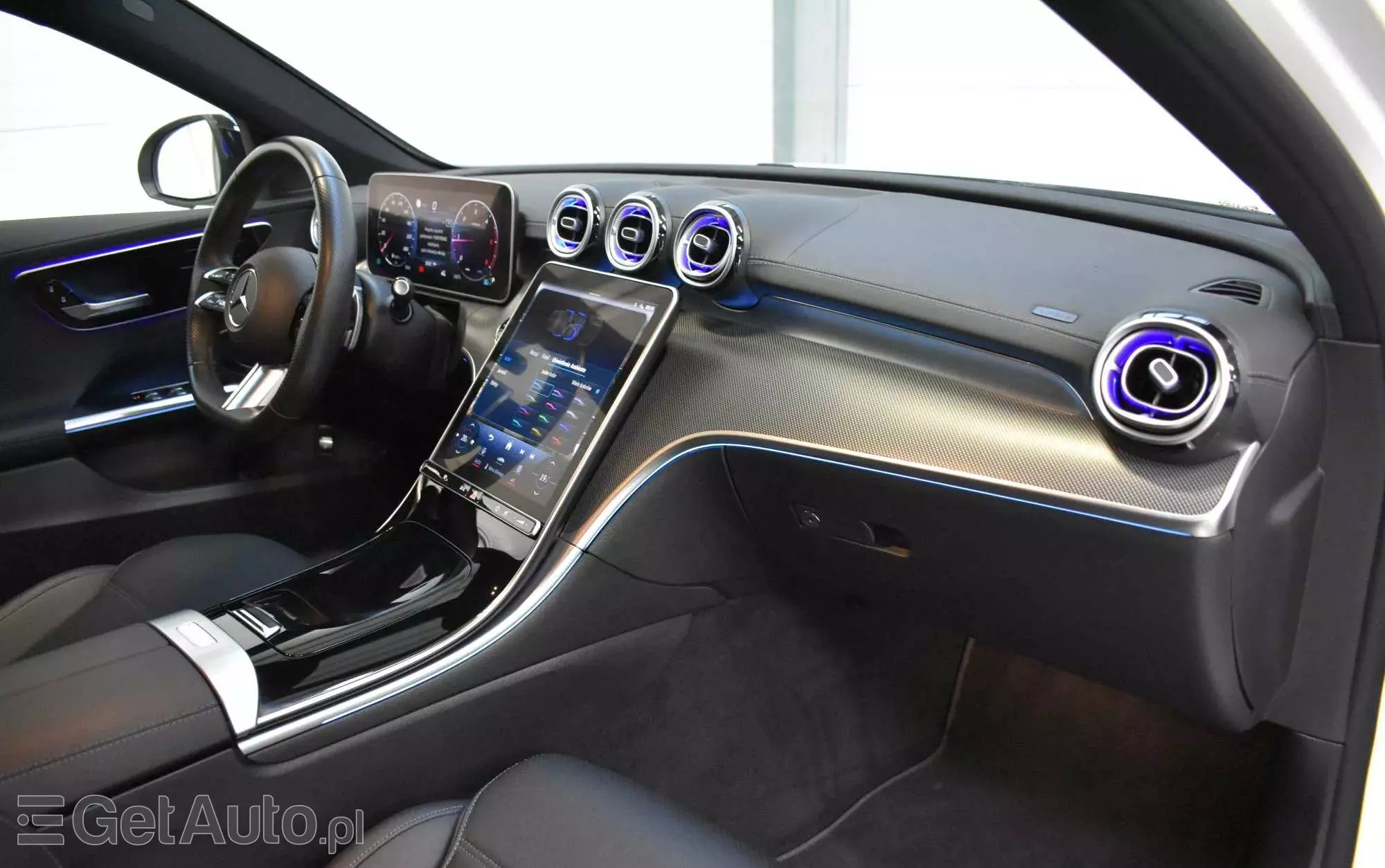 MERCEDES-BENZ Klasa C 200 d T 9G-TRONIC AMG Line