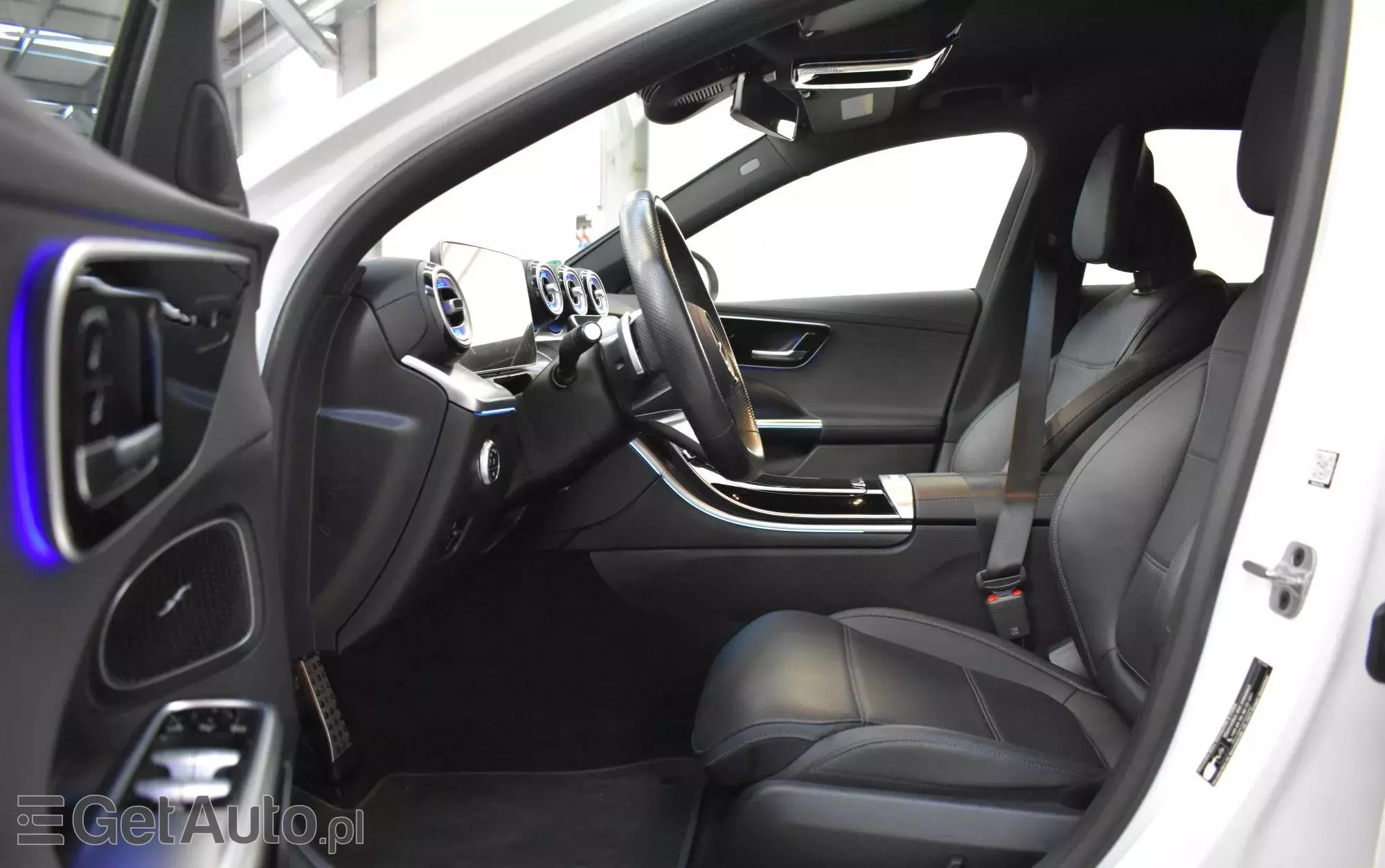 MERCEDES-BENZ Klasa C 200 d T 9G-TRONIC AMG Line