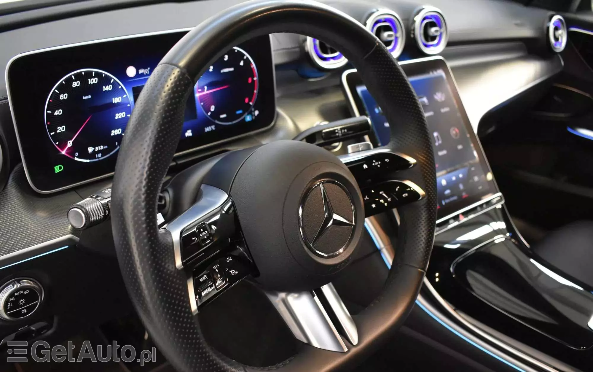 MERCEDES-BENZ Klasa C 200 d T 9G-TRONIC AMG Line