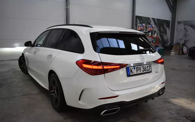 MERCEDES-BENZ Klasa C 200 d T 9G-TRONIC AMG Line