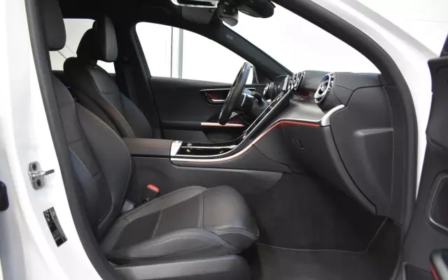 MERCEDES-BENZ Klasa C 200 d T 9G-TRONIC AMG Line