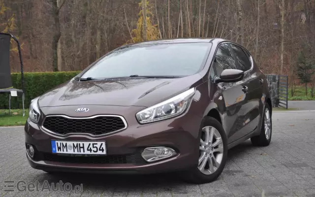 KIA Ceed 1.6 GDI Fifa World Cup Edition