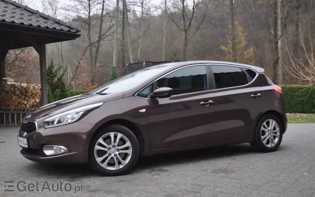 KIA Ceed 1.6 GDI Fifa World Cup Edition