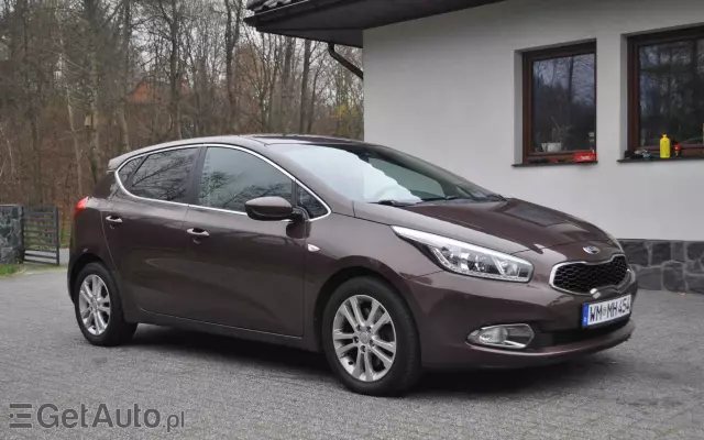 KIA Ceed 1.6 GDI Fifa World Cup Edition