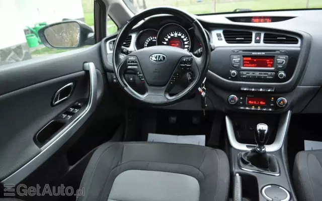 KIA Ceed 1.6 GDI Fifa World Cup Edition