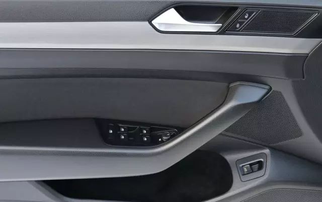 VOLKSWAGEN Passat 1.6 TDI BMT Comfortline