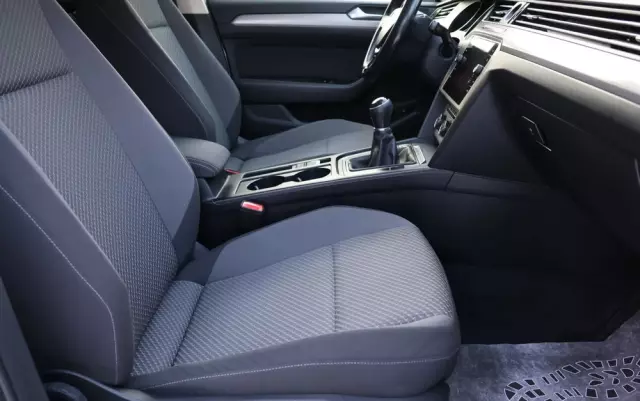 VOLKSWAGEN Passat 1.6 TDI BMT Comfortline