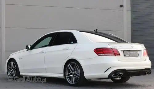 MERCEDES-BENZ Klasa E 63 AMG  