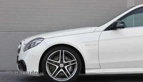 MERCEDES-BENZ Klasa E 63 AMG  