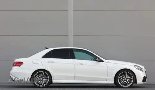 MERCEDES-BENZ Klasa E 63 AMG  