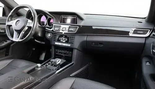 MERCEDES-BENZ Klasa E 63 AMG  