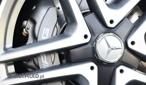 MERCEDES-BENZ Klasa E 63 AMG  