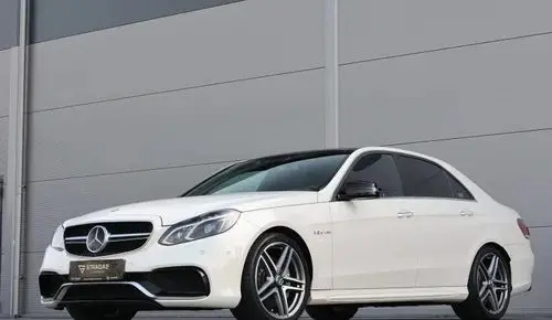 MERCEDES-BENZ Klasa E 63 AMG  