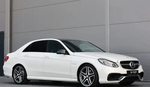 MERCEDES-BENZ Klasa E 63 AMG  