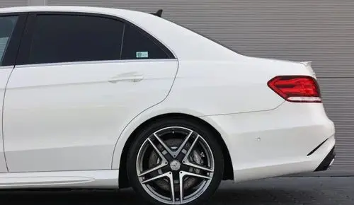 MERCEDES-BENZ Klasa E 63 AMG  