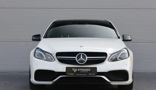 MERCEDES-BENZ Klasa E 63 AMG  