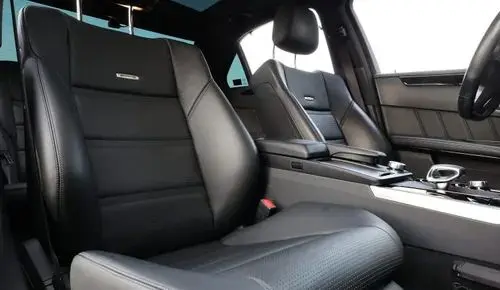 MERCEDES-BENZ Klasa E 63 AMG  