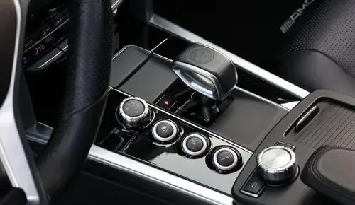 MERCEDES-BENZ Klasa E 63 AMG  