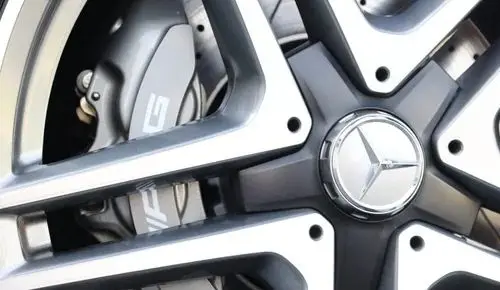 MERCEDES-BENZ Klasa E 63 AMG  