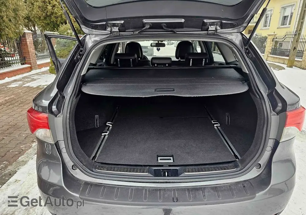 TOYOTA Avensis 1.8 Premium EU5