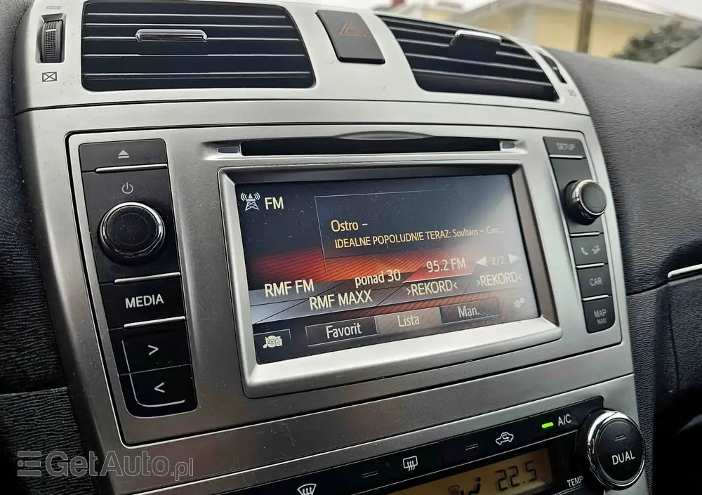 TOYOTA Avensis 1.8 Premium EU5