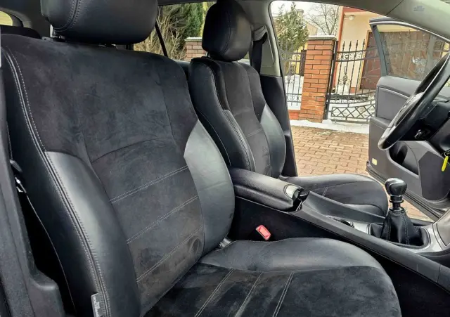 TOYOTA Avensis 1.8 Premium EU5