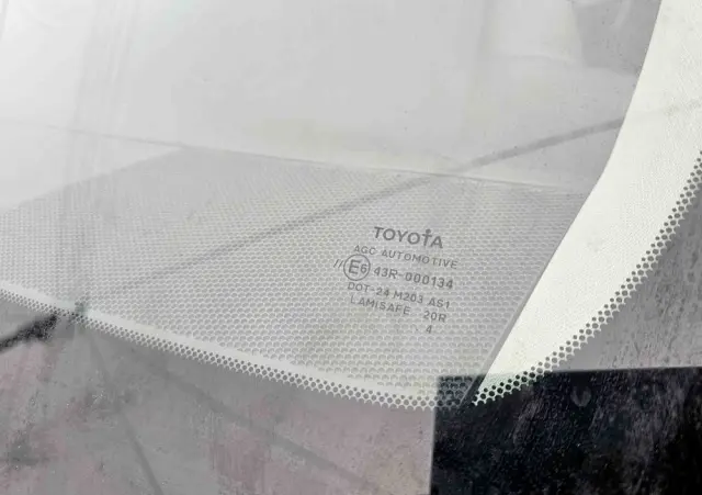 TOYOTA Avensis 1.8 Premium EU5