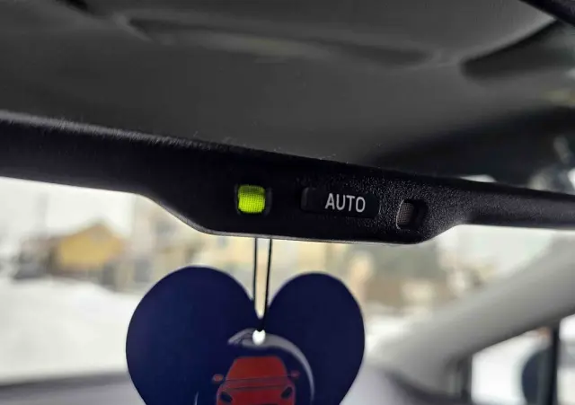 TOYOTA Avensis 1.8 Premium EU5