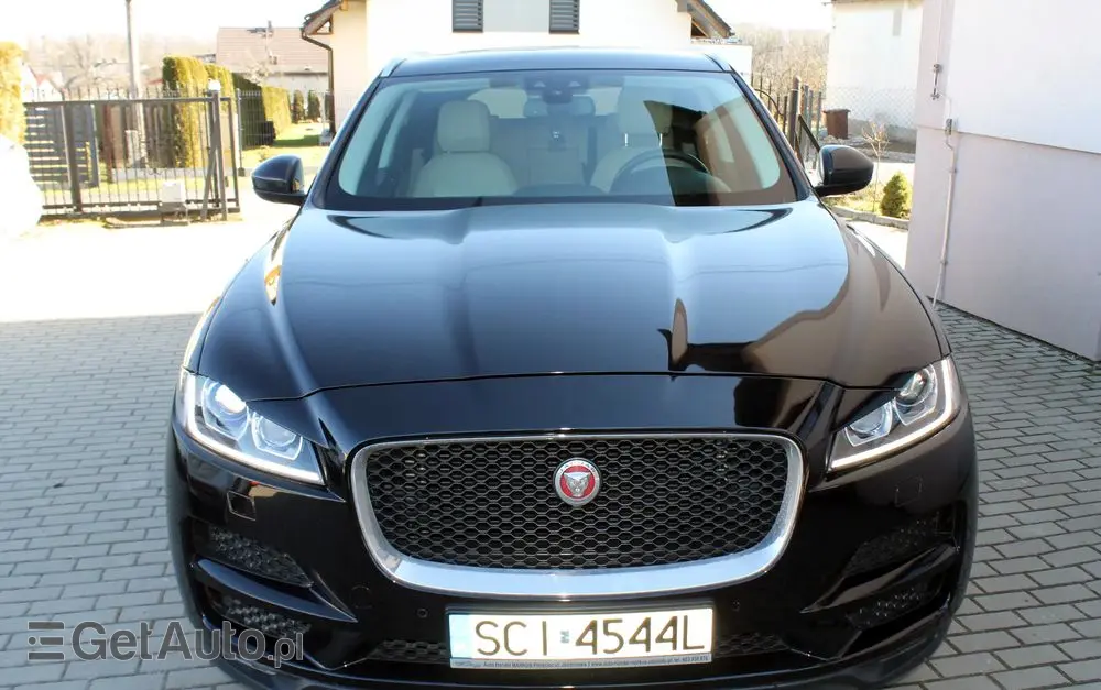 JAGUAR F-Pace 20d AWD Prestige