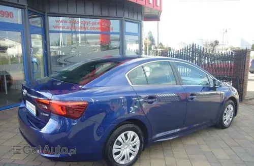 TOYOTA Avensis 