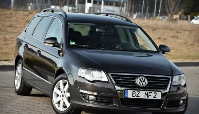 VOLKSWAGEN Passat 