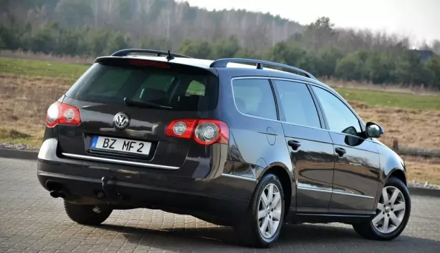 VOLKSWAGEN Passat 