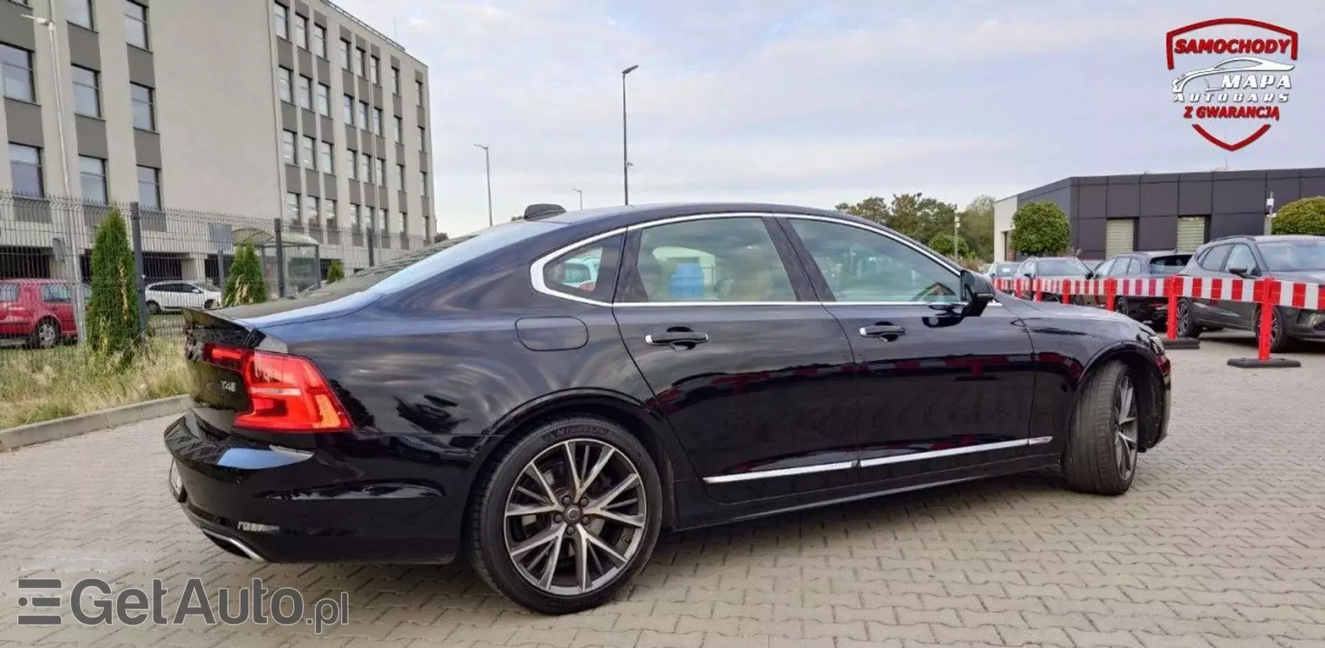 VOLVO S90 