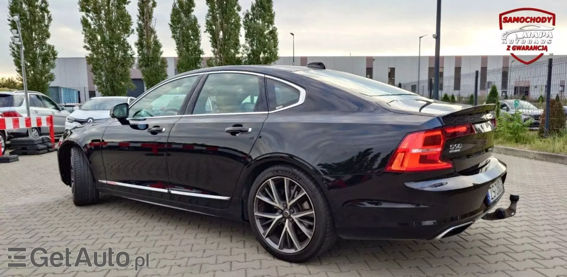 VOLVO S90 