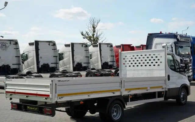 IVECO 35-140 / SKRZYNIOWY 5m  / MANUAL / BLIŹNIAK / 2020 / SPROWADZONY 