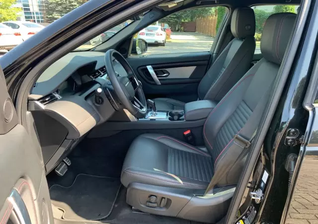 LAND ROVER Discovery Sport D200 Dynamic HSE